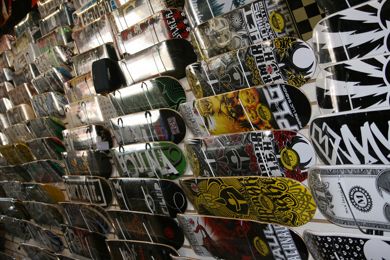strictlyair > KHAOS photo